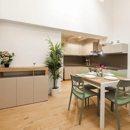 Appartamento Residenza Serlio, Center, Station, Fiera
