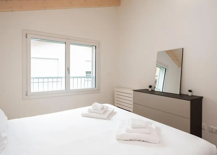 Apartament Residenza Serlio, Center, Station, Fiera *