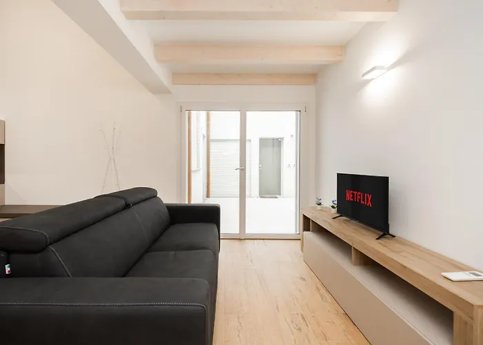 Residenza Serlio, Center, Station, Fiera